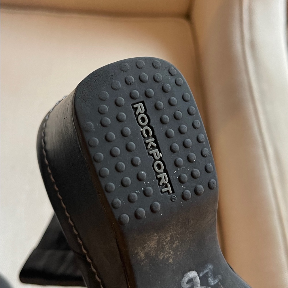 LEATHER WATERPROOF ROCKPORTS - Picture 4 of 6